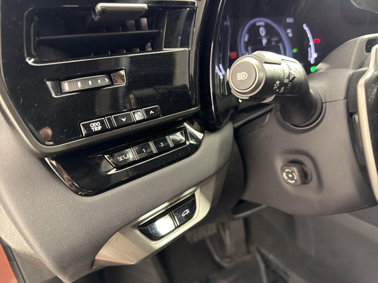 Used 2023 Lexus RX 350 w/ Cold Area Package AWD/4WD image 14