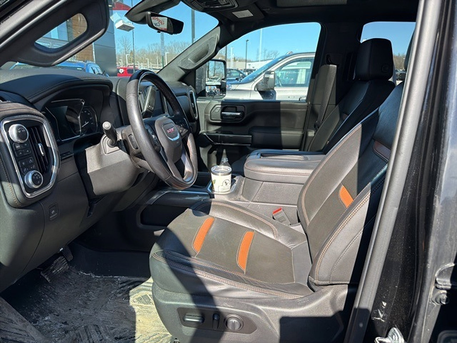 Used 2020 GMC Sierra 2500 AT4 w/ AT4 Premium Package image 5