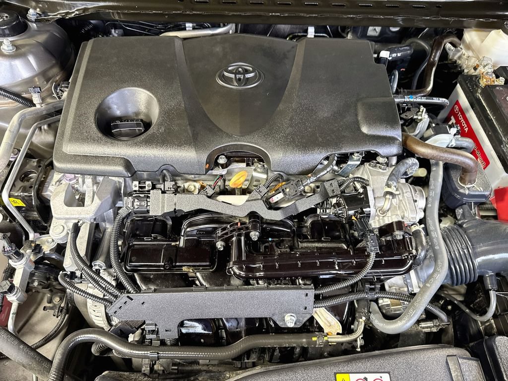 Used 2021 Toyota Camry XLE FWD image 38