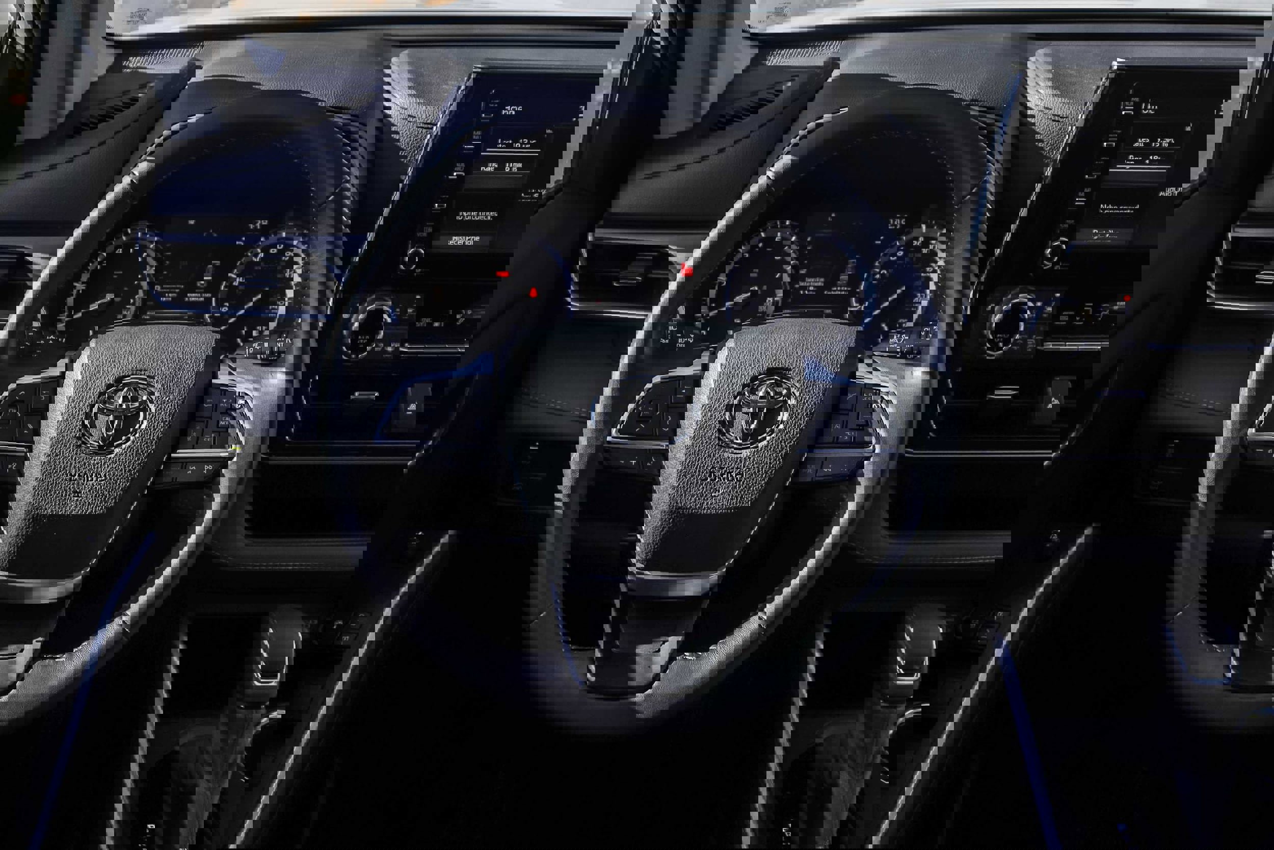 Used 2022 Toyota Highlander XLE image 26