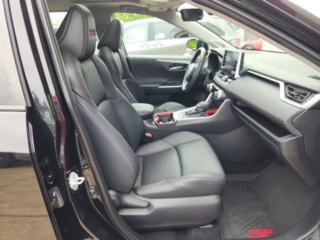 Certified 2020 Toyota RAV4 TRD Off-Road AWD/4WD image 26