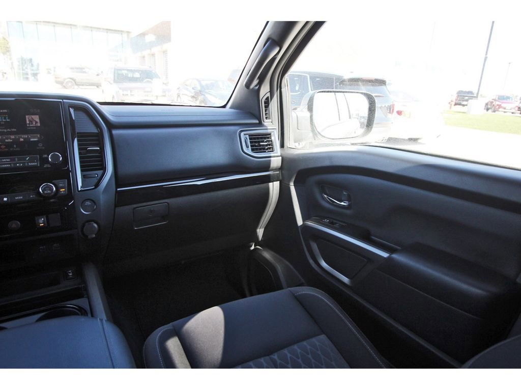 Used 2024 Nissan Titan SV w/ SV Bronze Edition Package image 13