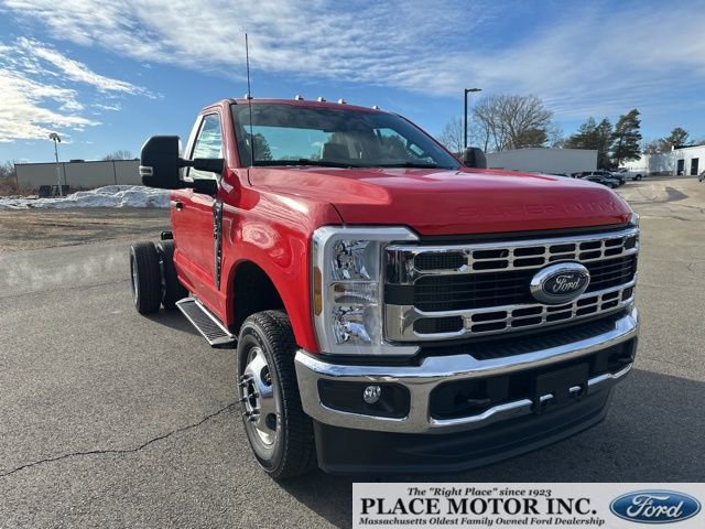 New 2026 Ford F350 XL w/ XL Chrome Package image 1