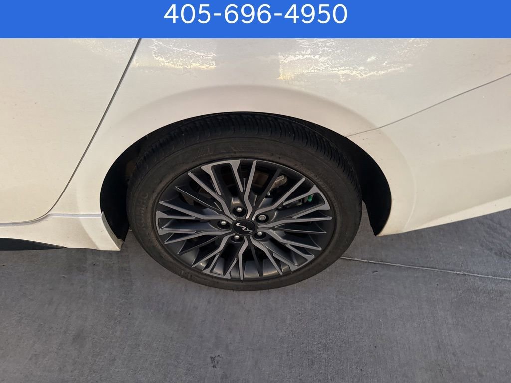 Used 2024 Kia Forte GT-Line w/ GT-Line Premium Package image 10