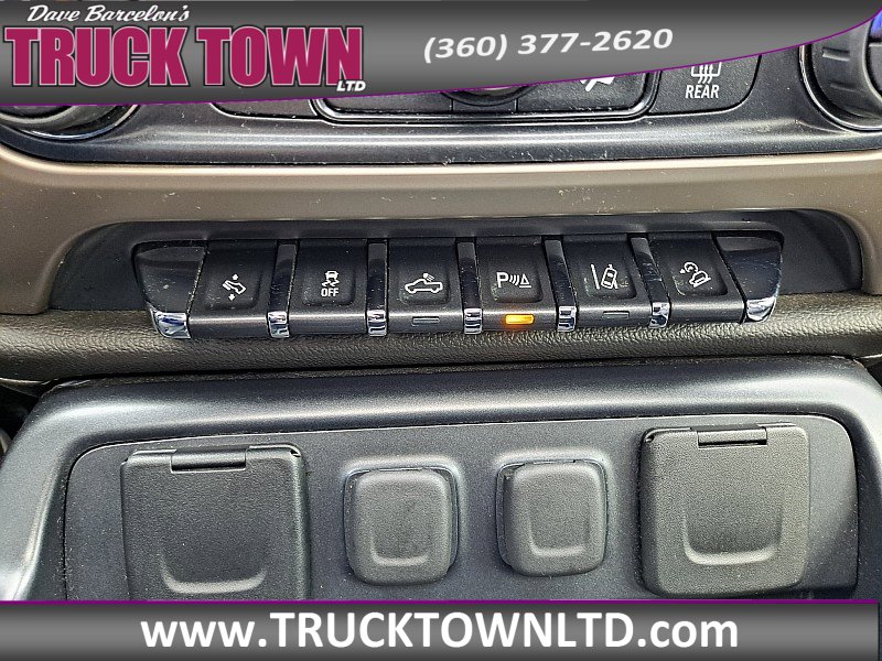 Used 2017 GMC Sierra 3500 Denali image 25