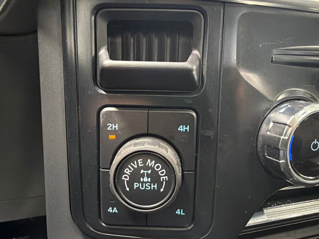 Used 2025 Ford F150 Lariat w/ Equipment Group 502A High AWD/4WD image 35