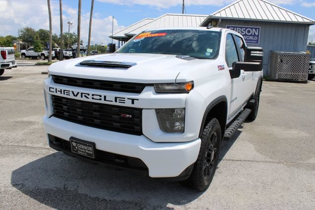 Used 2023 Chevrolet Silverado 2500 LT AWD/4WD image 3