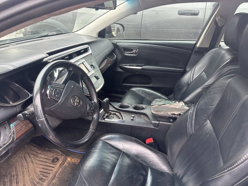 Used 2013 Toyota Avalon XLE image 10