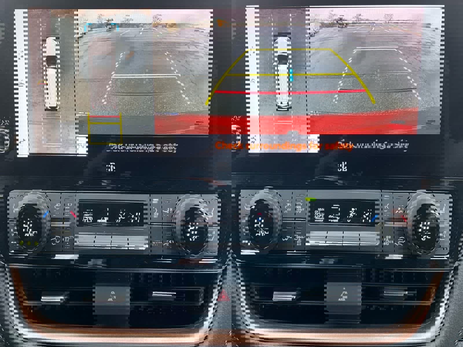 Used 2024 Toyota Grand Highlander AWD Hybrid image 16