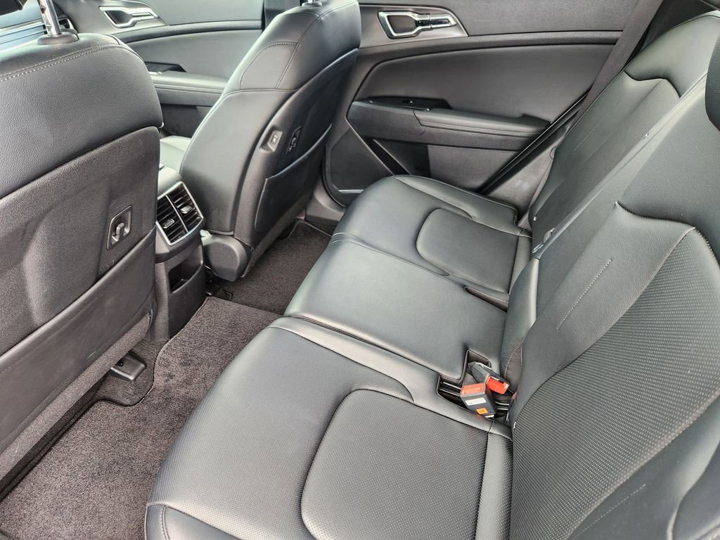 Certified 2025 Kia Sportage SX image 11