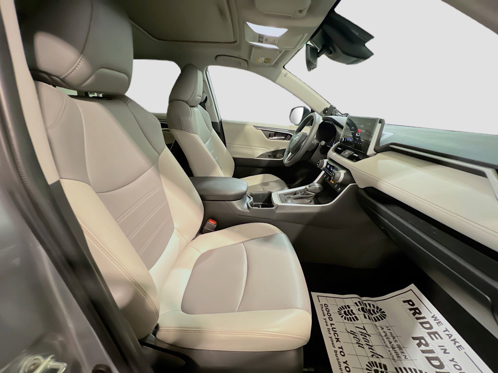 Used 2024 Toyota RAV4 XLE Premium w/ Weather Package image 21