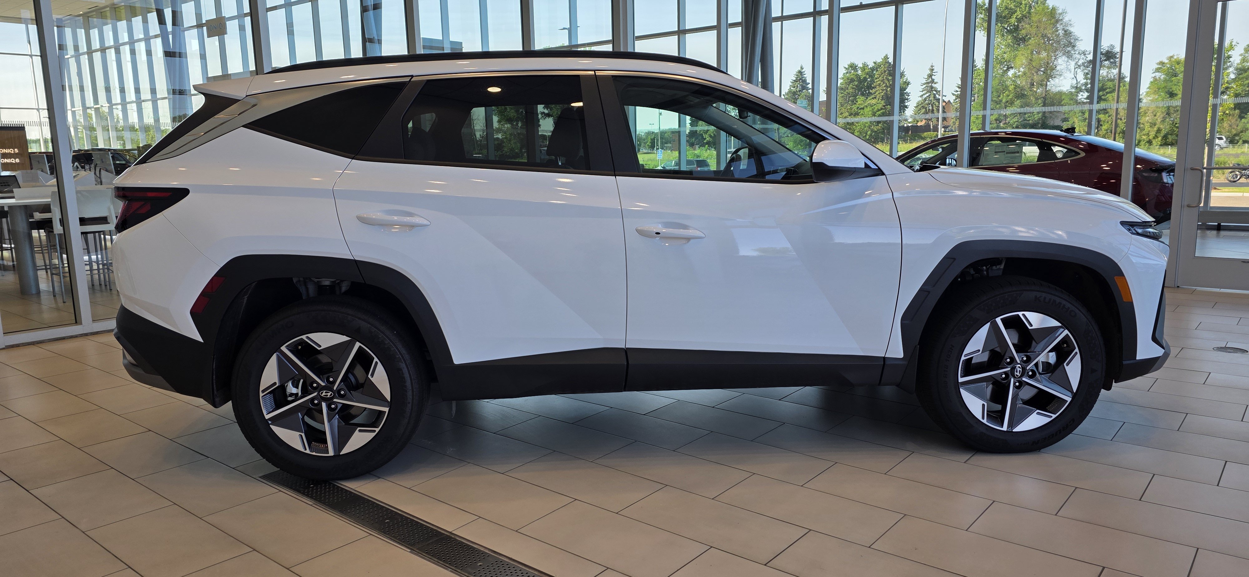 Certified 2026 Hyundai Tucson SEL Plus AWD/4WD image 6