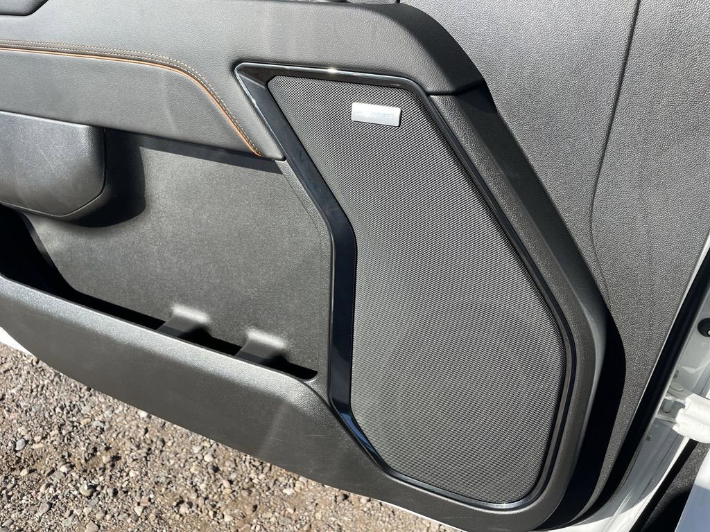 Used 2023 GMC Sierra 1500 AT4 image 24