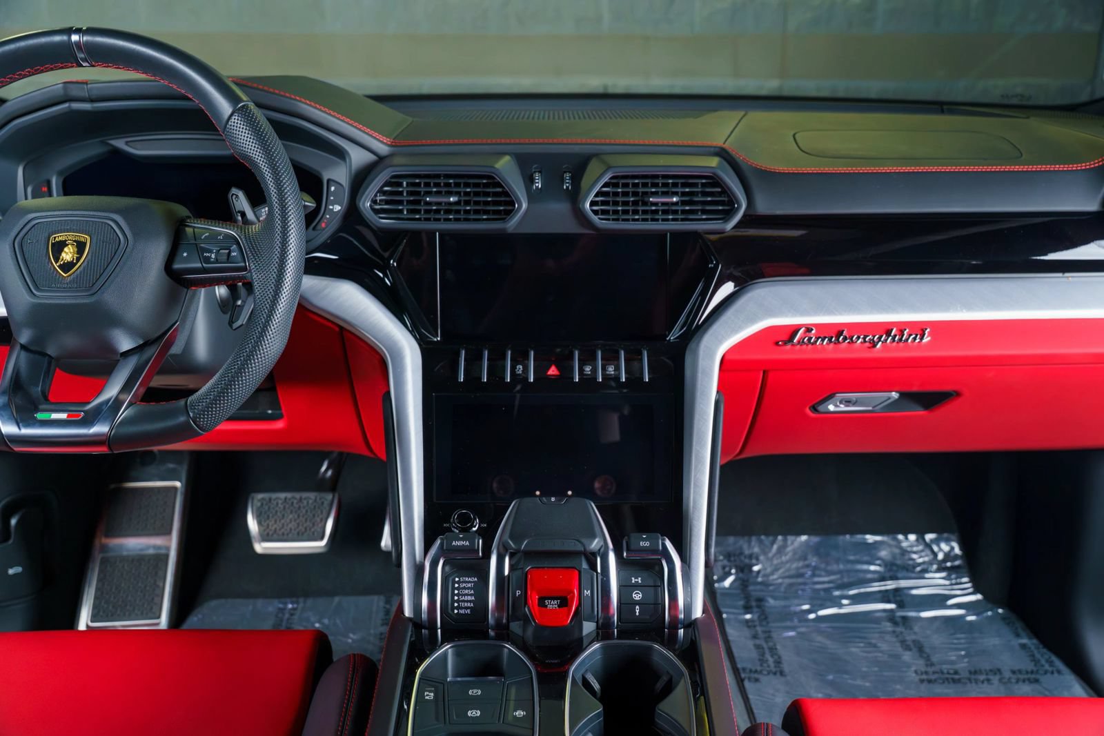 Used 2021 Lamborghini Urus AWD/4WD image 15
