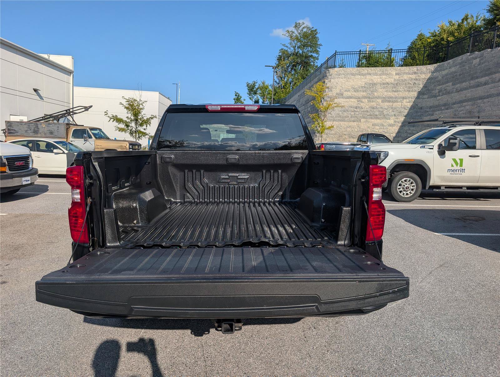 Used 2024 Chevrolet Silverado 1500 Custom w/ Turbomax Blackout Package AWD/4WD image 12