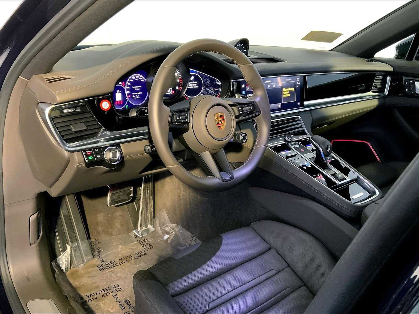 Certified 2023 Porsche Panamera 4S image 4