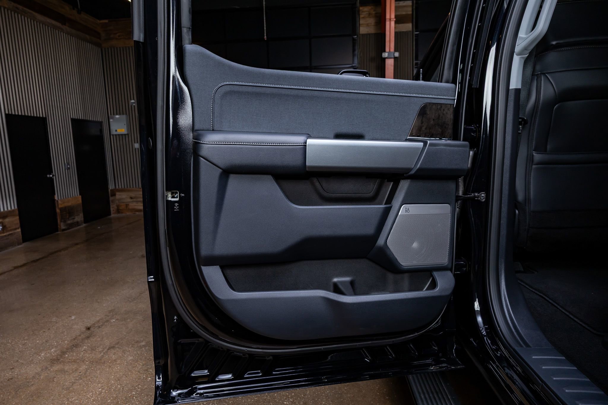 Used 2026 Ford F350 Lariat w/ Lariat Premium Package image 37