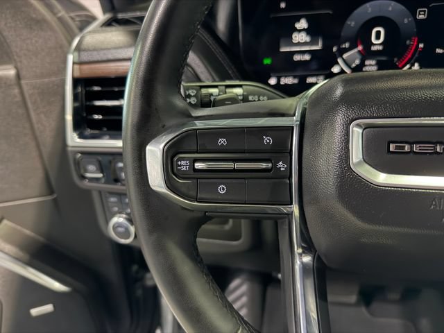 Used 2025 GMC Yukon XL Denali AWD/4WD image 18