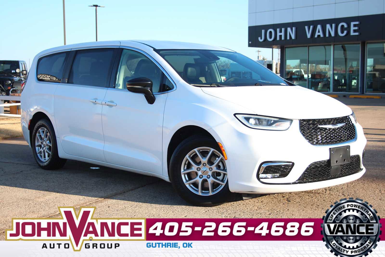 Used 2024 Chrysler Pacifica Touring-L
