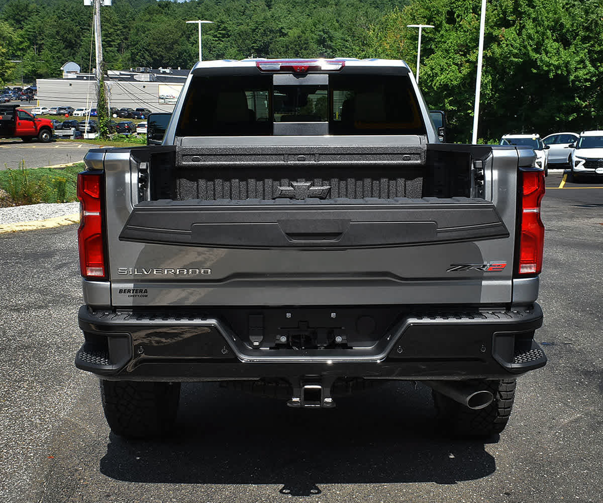 New 2026 Chevrolet Silverado 2500 ZR2 w/ LPO, Dark Essentials Package AWD/4WD image 16