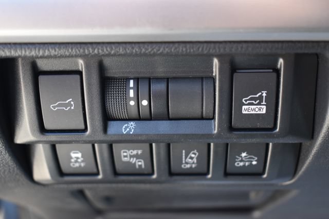 Used 2018 Subaru Outback 2.5i Limited AWD/4WD image 23