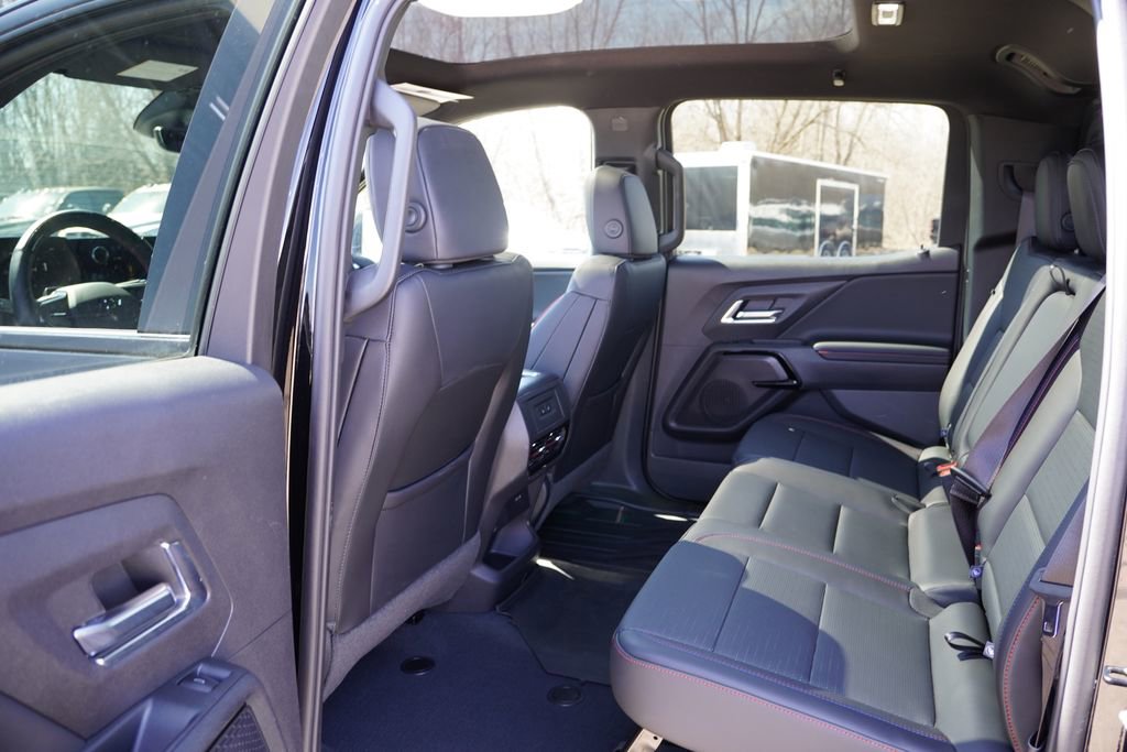 Certified 2025 Chevrolet Silverado EV RST AWD/4WD image 17