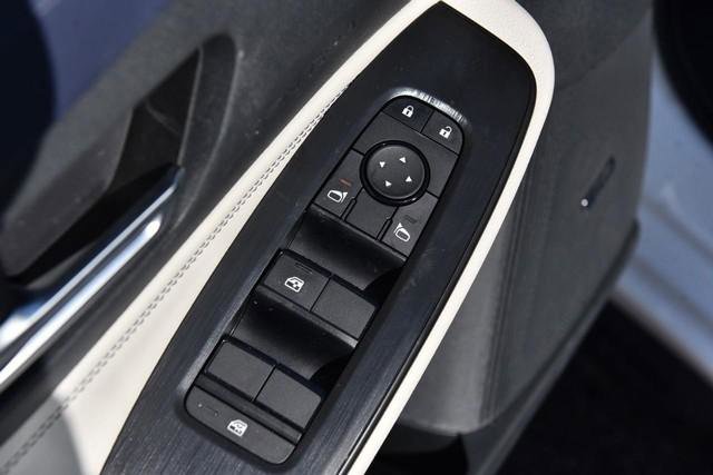 New 2026 Nissan Sentra SL image 9