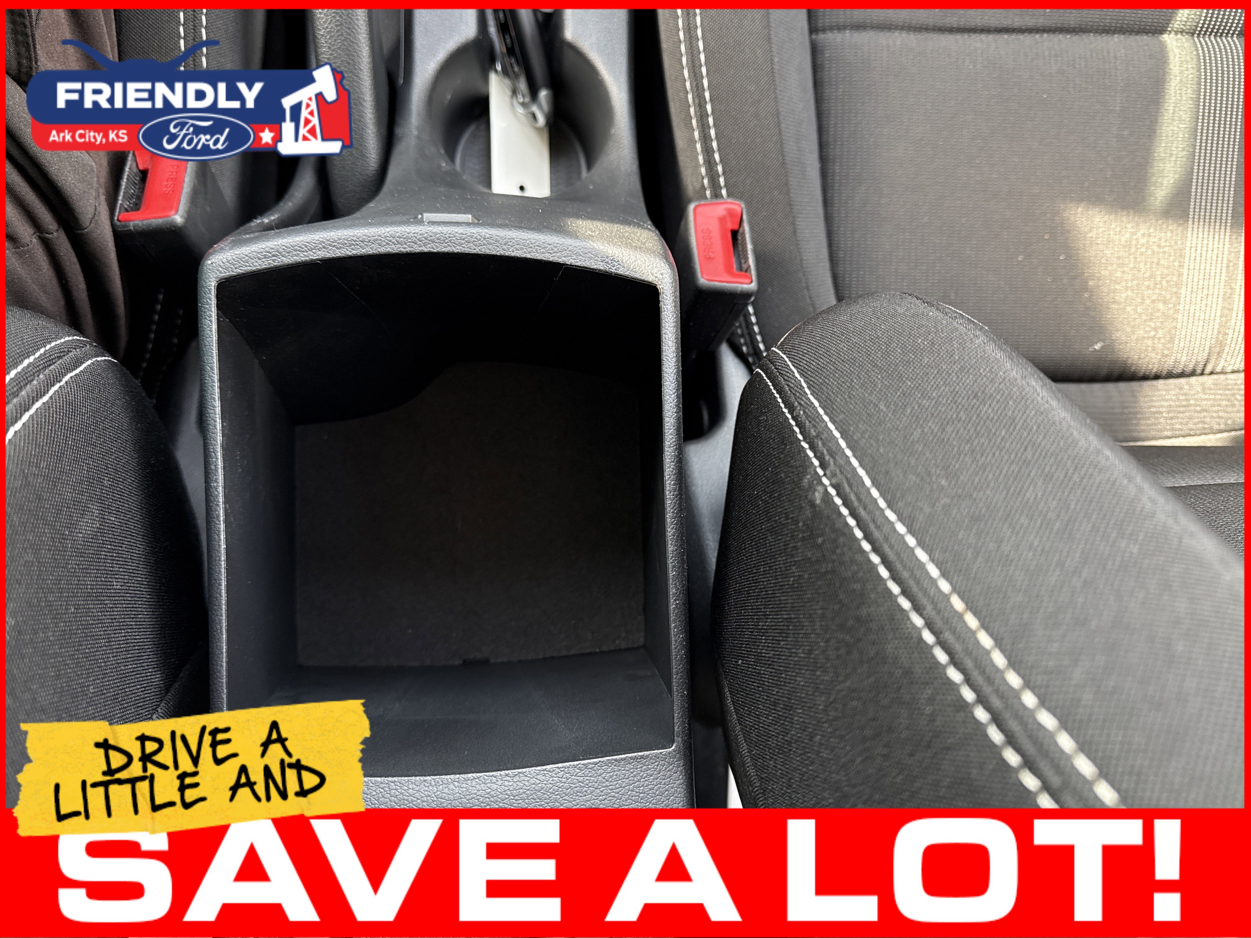 Used 2025 Hyundai Venue SEL FWD image 34