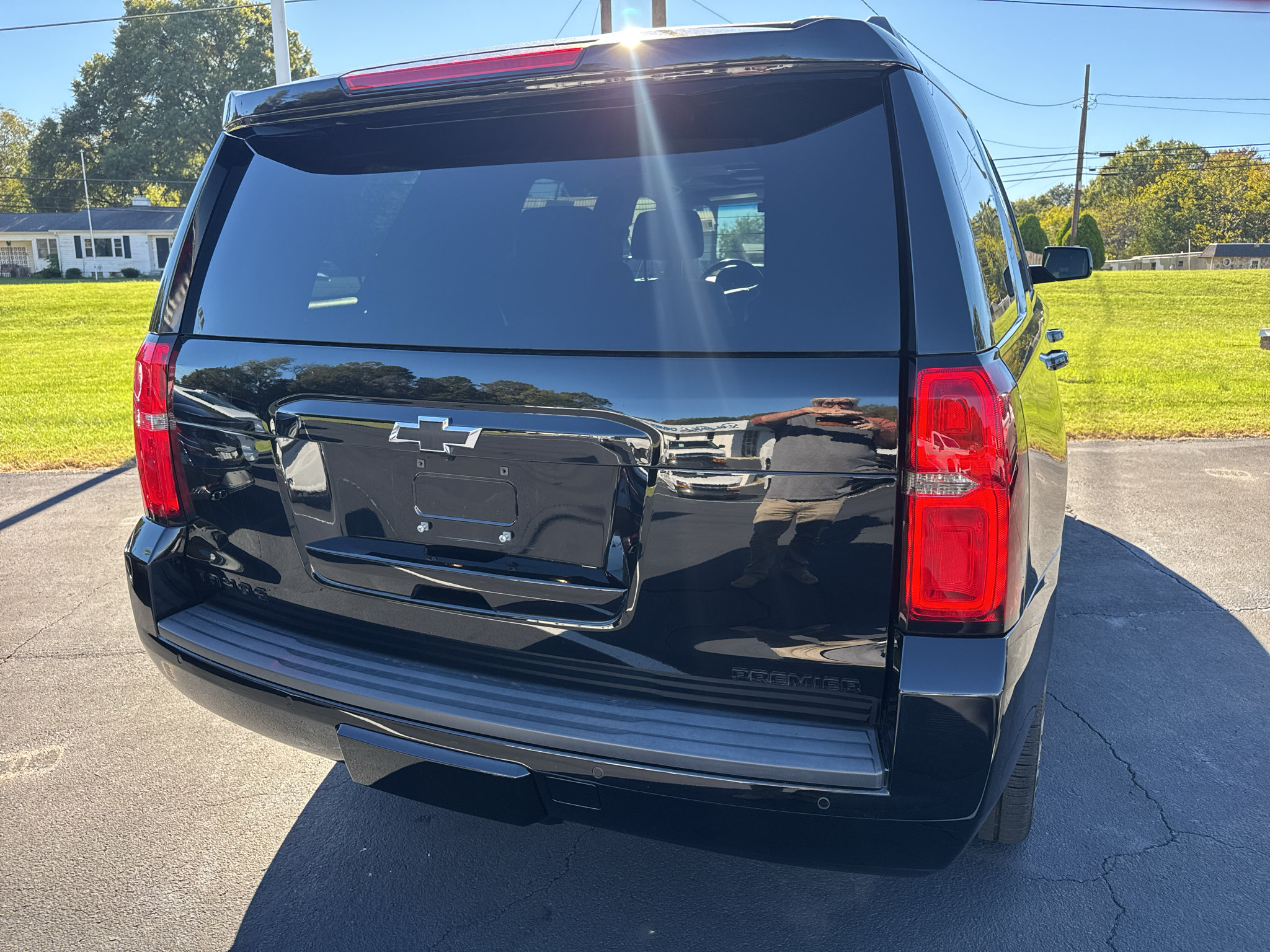 Used 2019 Chevrolet Tahoe Premier AWD/4WD image 5