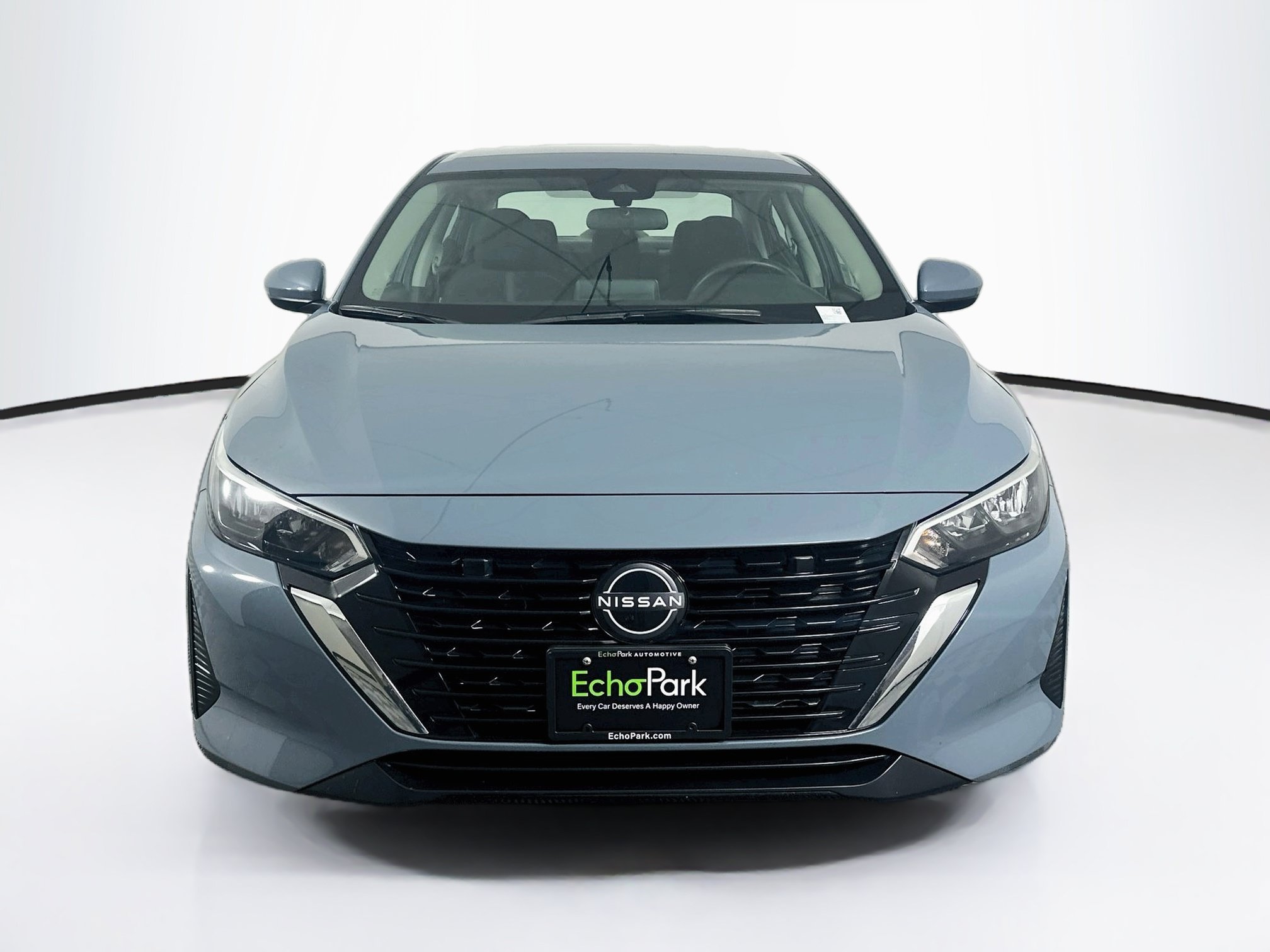 Used 2025 Nissan Sentra SV FWD image 2