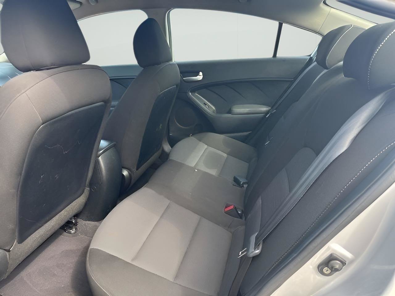 Used 2018 Kia Forte LX FWD image 12