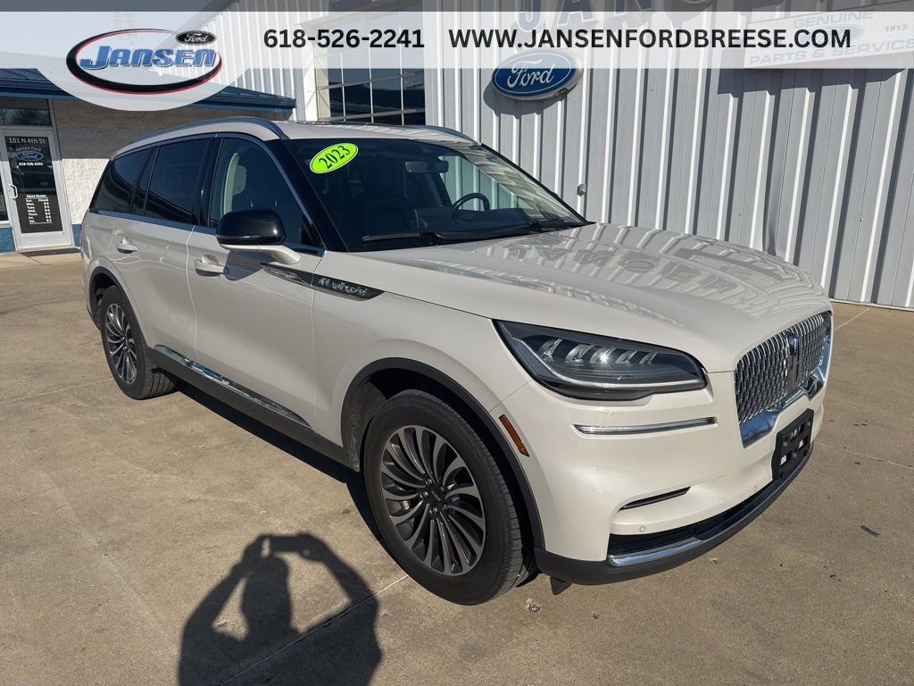 Used 2023 Lincoln Aviator Reserve image 1