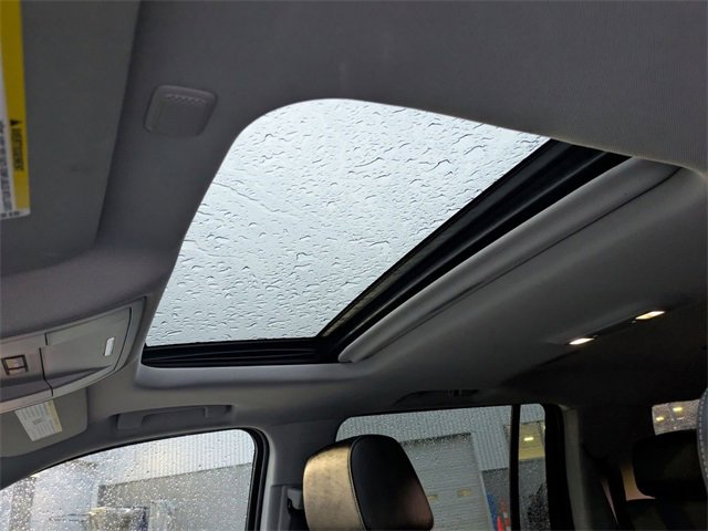 Used 2015 GMC Yukon XL SLT image 24