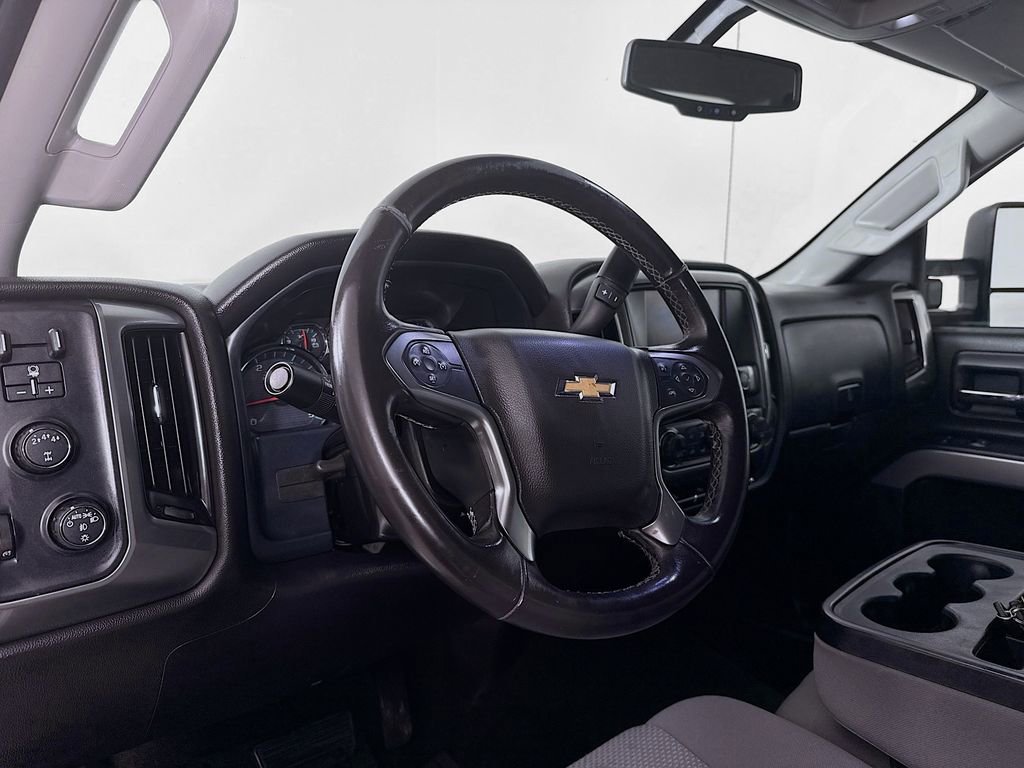 Used 2018 Chevrolet Silverado 2500 LT w/ LT Convenience Package image 9