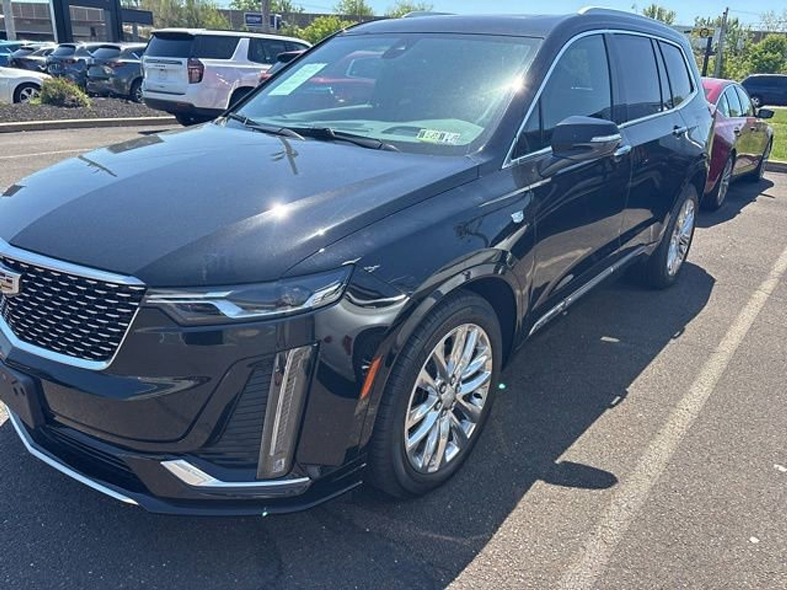 Used 2021 Cadillac XT6 Premium Luxury AWD/4WD image 2