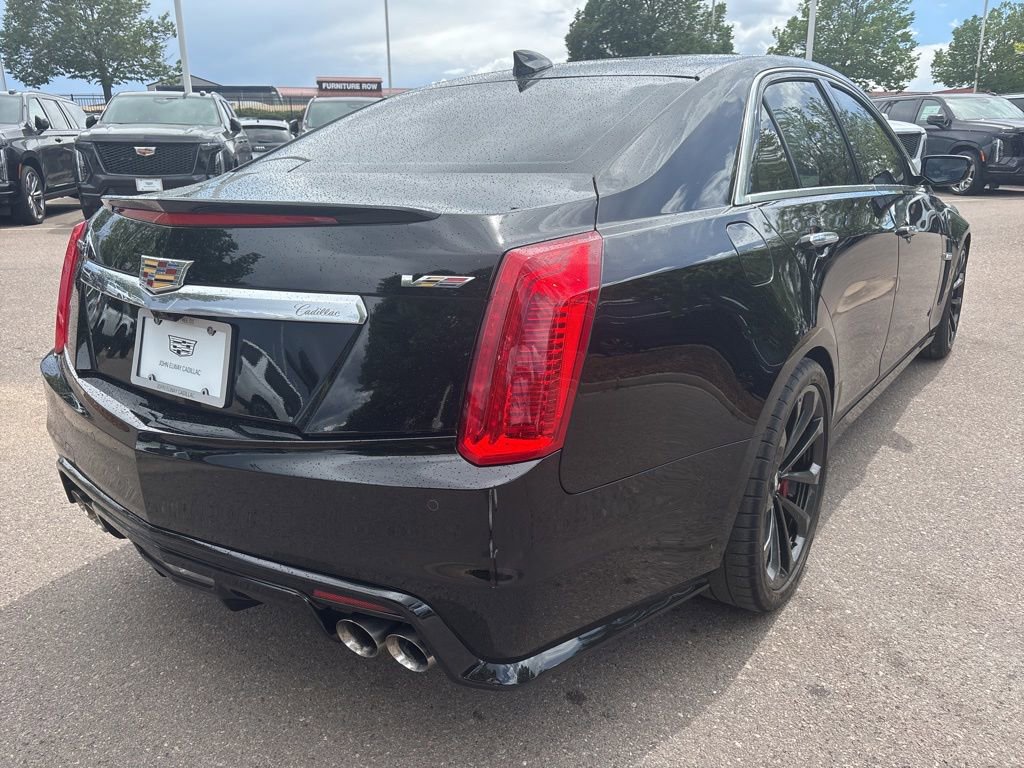 Used 2018 Cadillac CTS V w/ Luxury Package RWD image 5