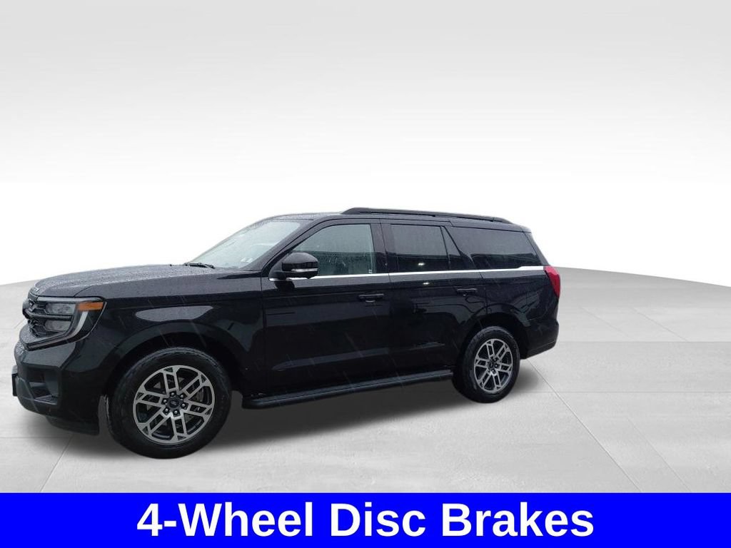 Used 2025 Ford Expedition Active AWD/4WD image 16