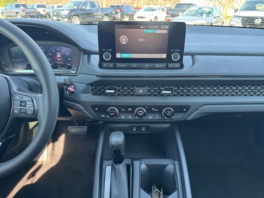 Certified 2023 Honda Accord EX image 21