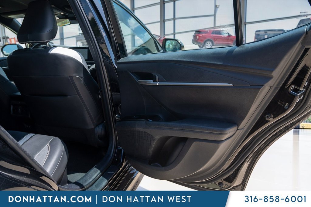 Used 2025 Toyota Camry SE FWD image 20