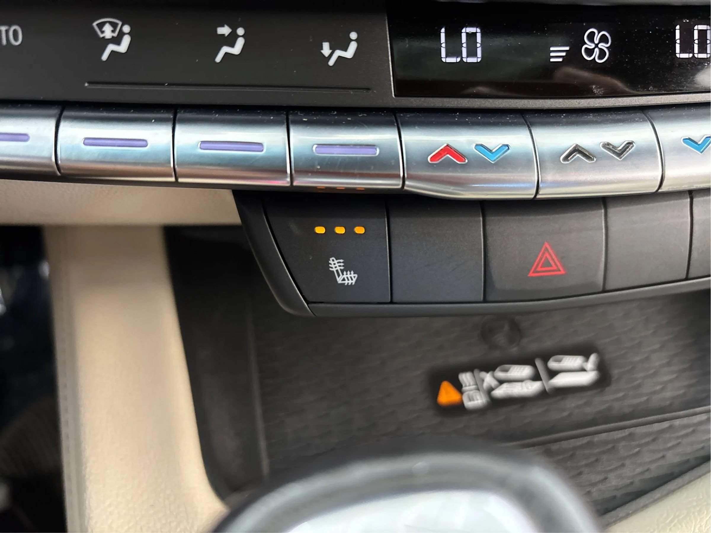 Used 2021 Cadillac CT4 Luxury w/ Sun And Sound Package AWD/4WD image 43