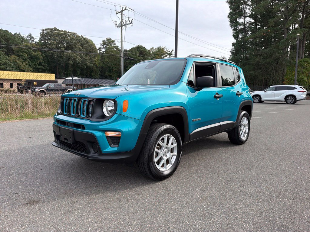 Used 2022 Jeep Renegade Sport w/ Sport Appearance Group AWD/4WD image 1
