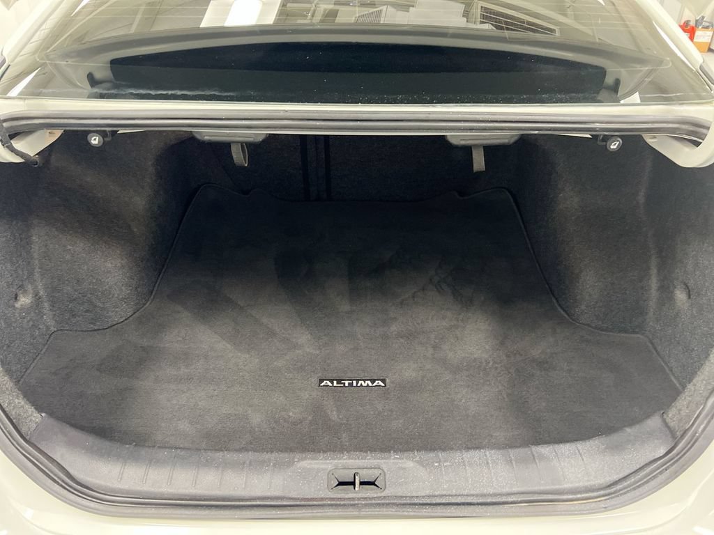 Used 2022 Nissan Altima 2.5 SR FWD image 23