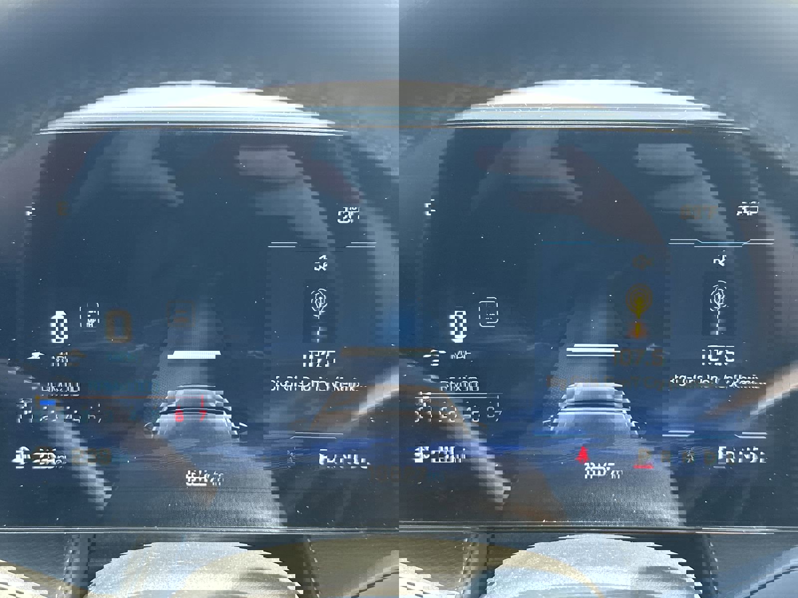 Used 2025 Chevrolet Equinox LT image 23