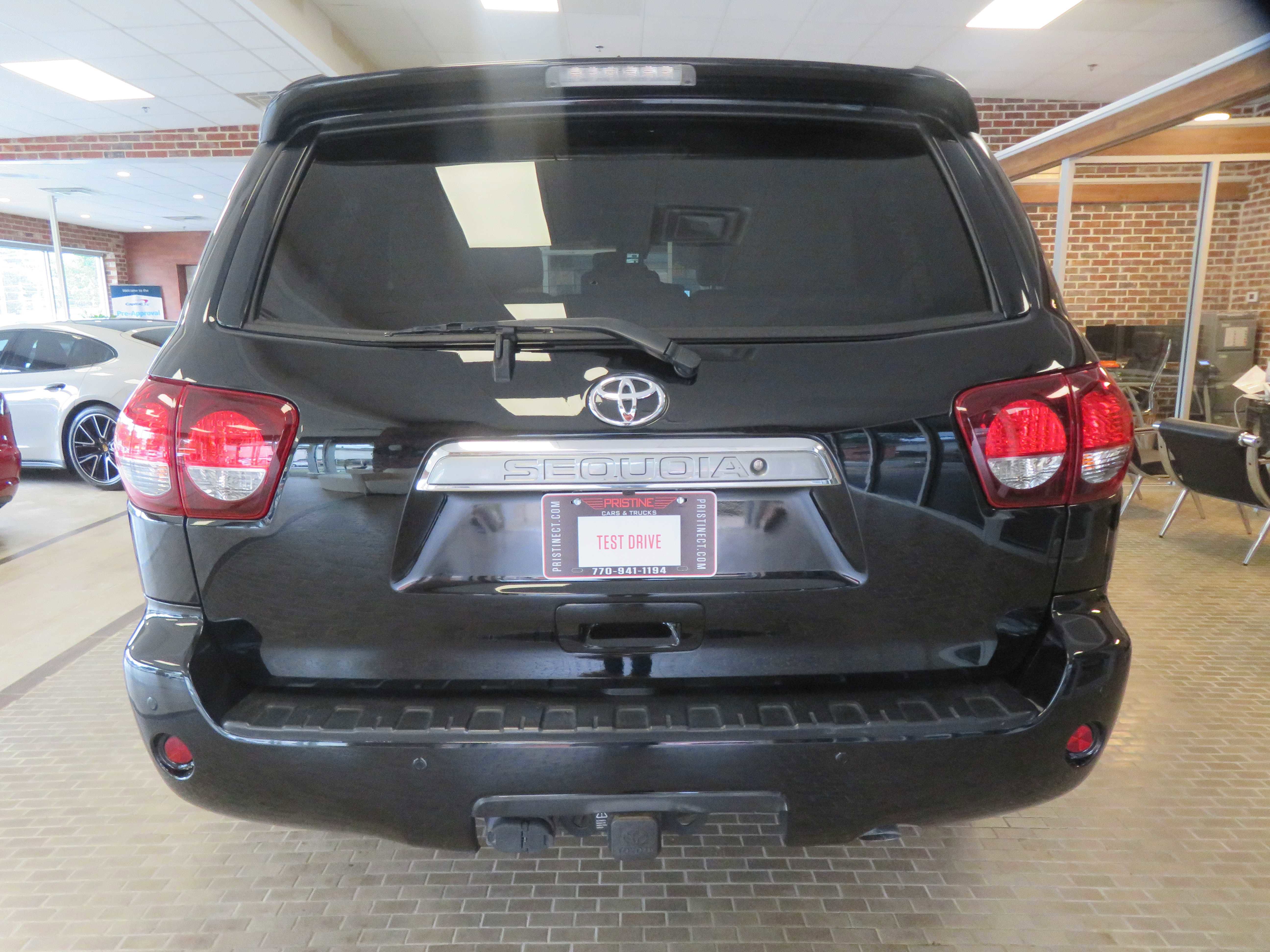 Used 2019 Toyota Sequoia Limited w/ Safety & Convenience Package RWD image 6