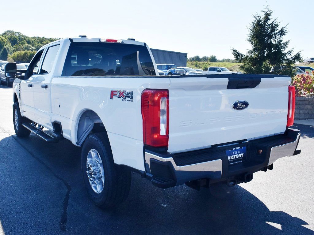 New 2026 Ford F350 XLT image 3