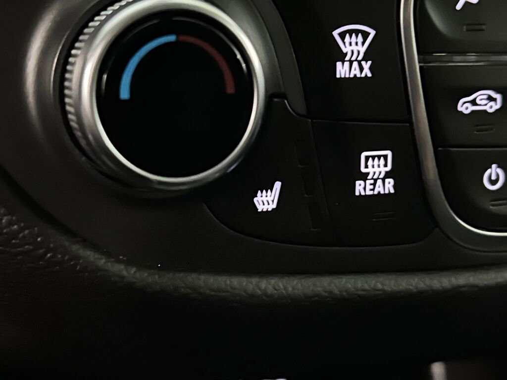 Used 2023 Chevrolet Equinox LT image 14