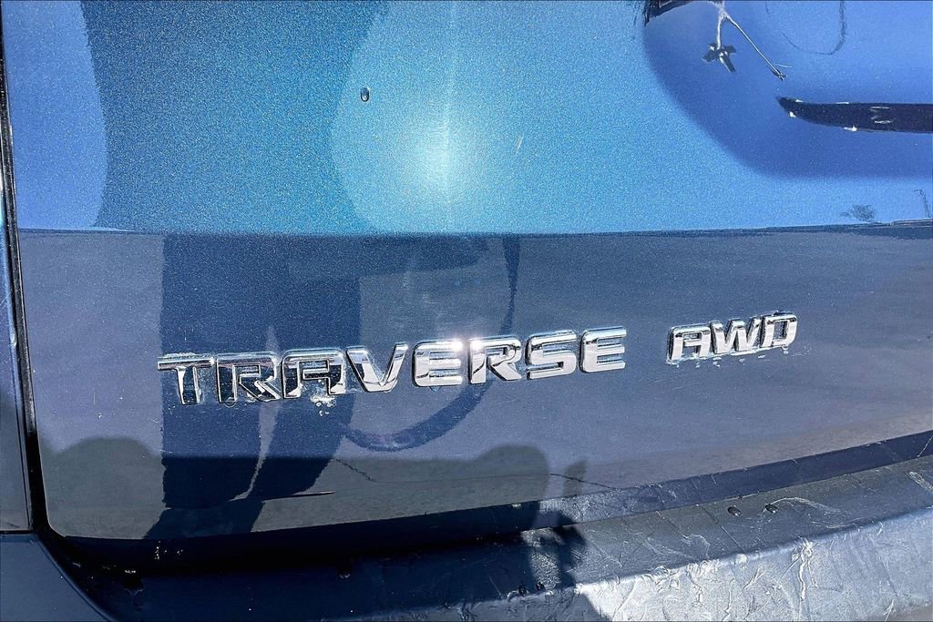 Used 2023 Chevrolet Traverse LT image 24