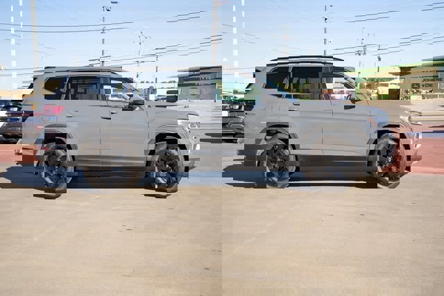 New 2026 Volkswagen Atlas SE image 6