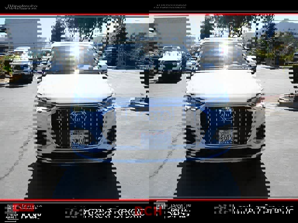 Used 2024 Audi Q3 2.0T Premium AWD/4WD image 2