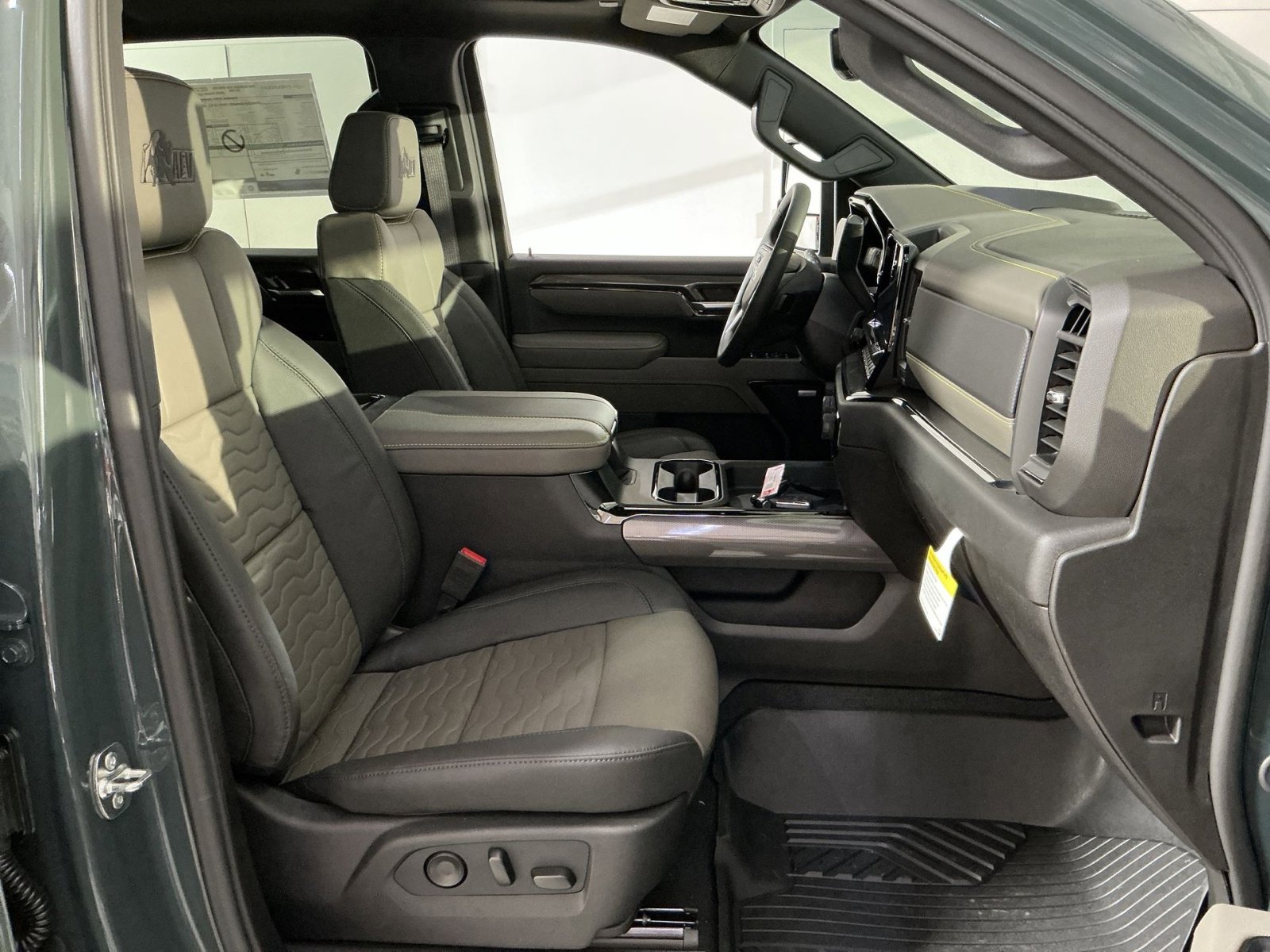 New 2026 Chevrolet Silverado 2500 ZR2 w/ ZR2 Bison Edition image 33